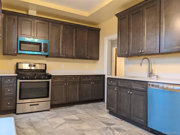 26 Coligni AVE #2-1, New Rochelle, NY 10801