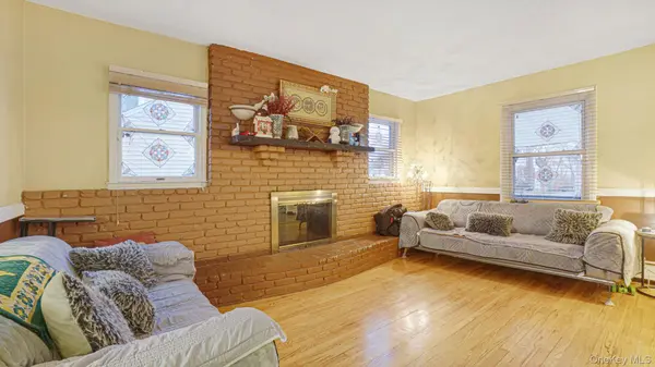 2496 Camp AVE, North Bellmore, NY 11710