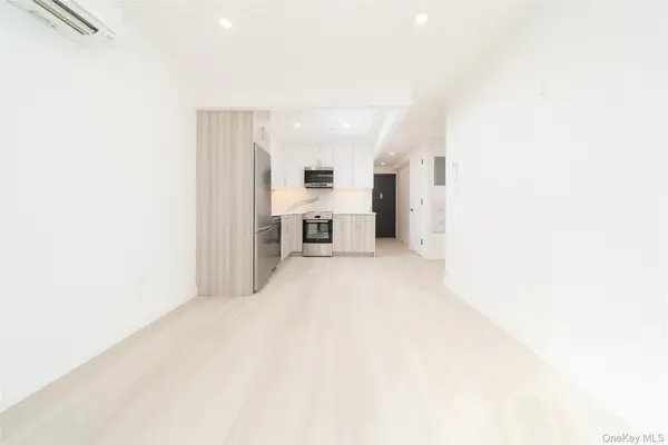132-55 41 RD #2B, Flushing, NY 11355