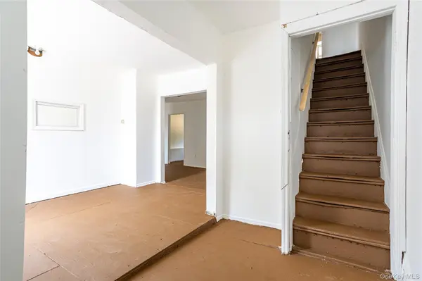 22 Grove ST, Staten Island, NY 10304
