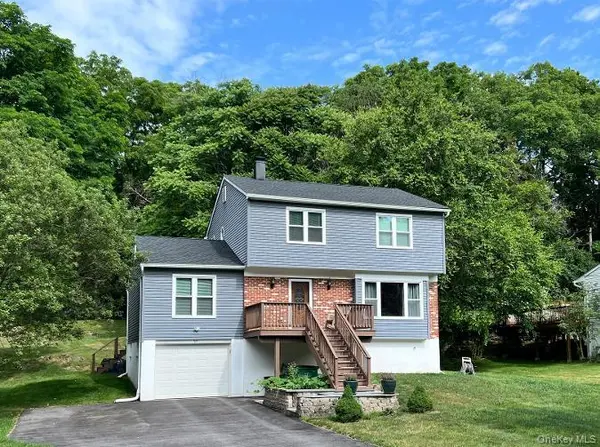50 Raker RD, Poughkeepsie, NY 12603