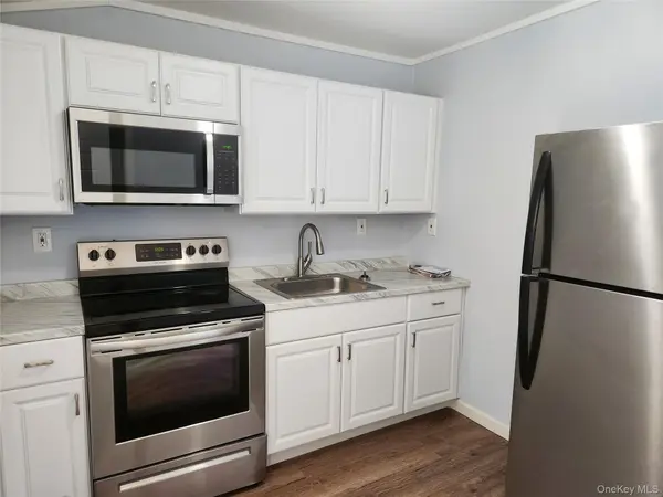 548 Taylor AVE, East Patchogue, NY 11772