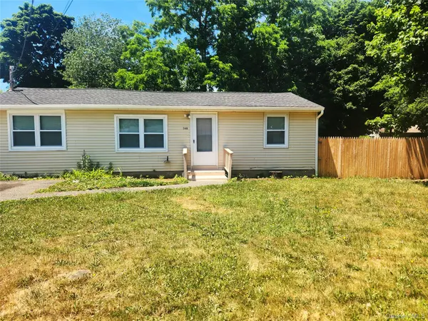 548 Taylor AVE, East Patchogue, NY 11772