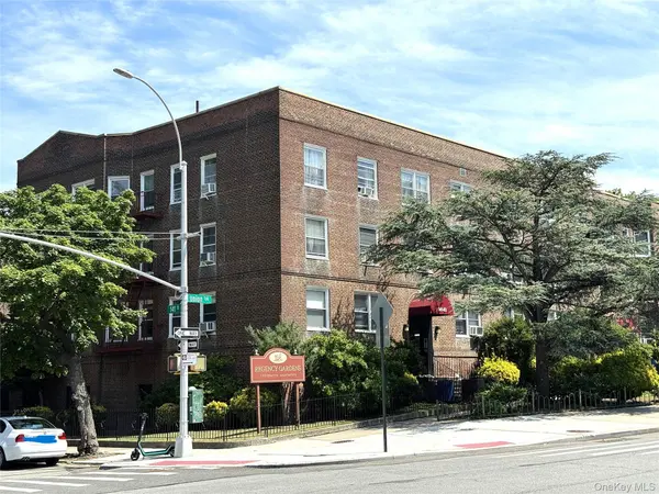 141-03 Union TPKE #3J, Flushing, NY 11367