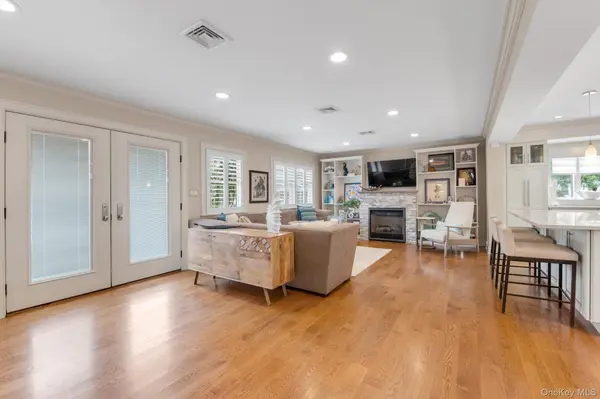 625 W Walnut ST, Long Beach, NY 11561