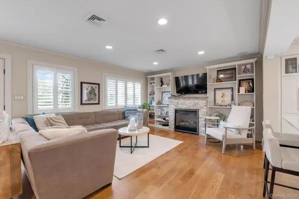 625 W Walnut ST, Long Beach, NY 11561