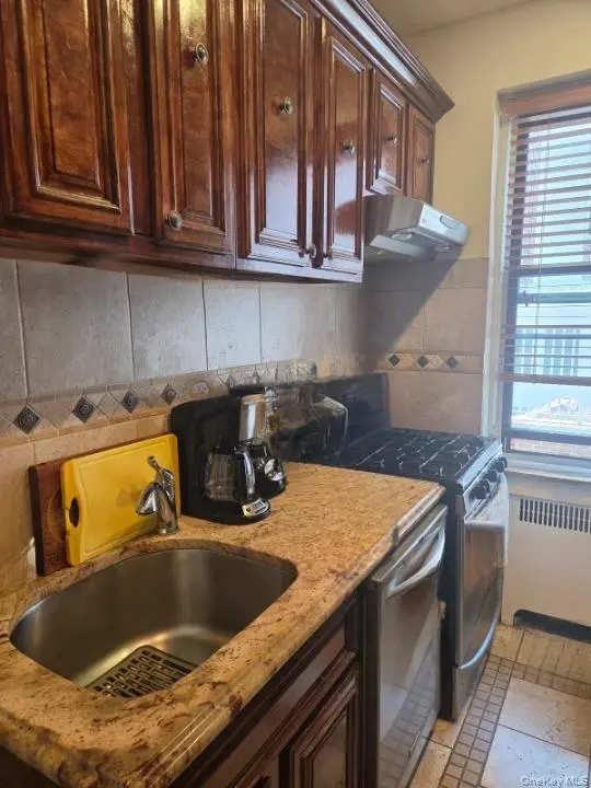 34-20 83rd ST #3D, Jackson Heights, NY 11372