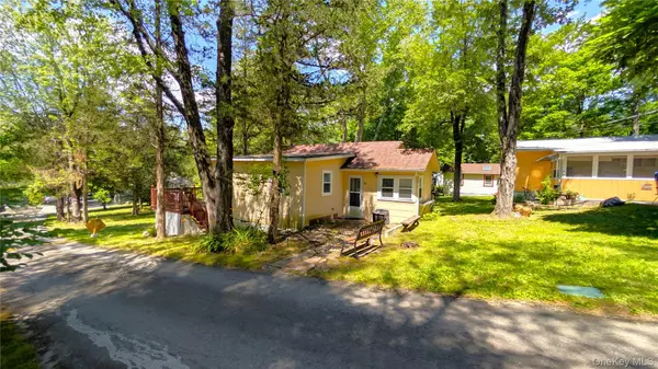 50 GLANHOPE RD #21, Hopewell Junction, NY 12533