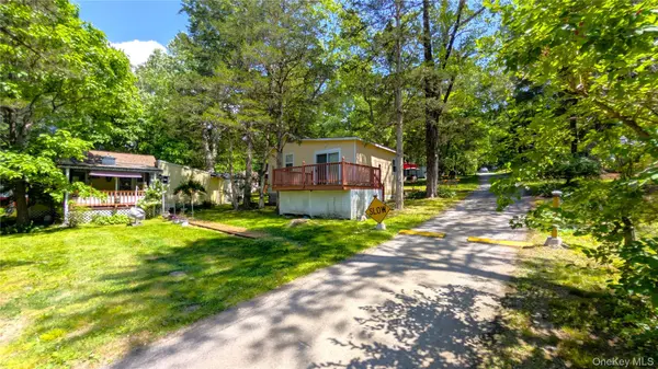 50 GLANHOPE RD #21, Hopewell Junction, NY 12533