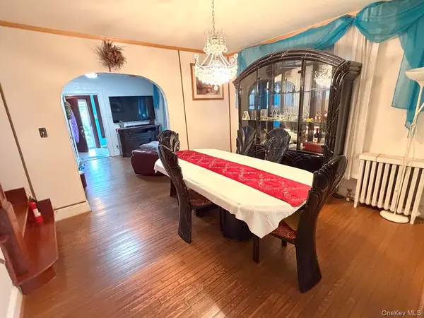 13744 218th ST, Laurelton, NY 11413