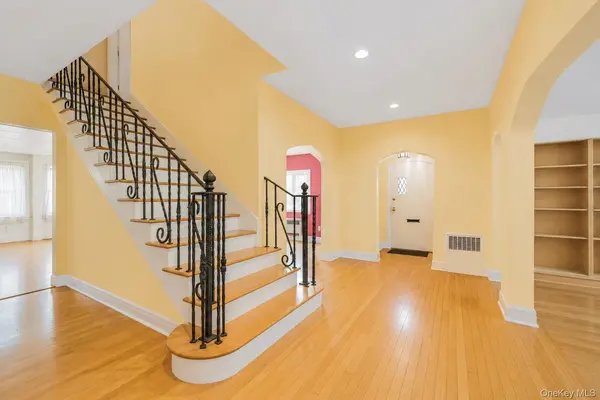 133 Bon Air AVE, New Rochelle, NY 10804