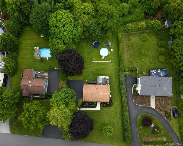 63 Dixon RD, Mahopac, NY 10512