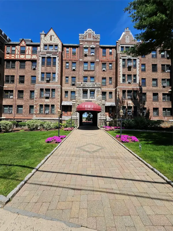 23 Old Mamaroneck RD #5K, White Plains, NY 10605