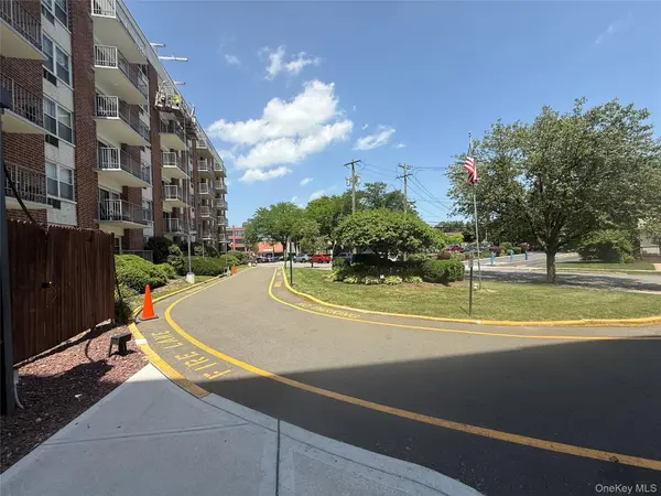 35 Park AVE #6G, Suffern, NY 10901