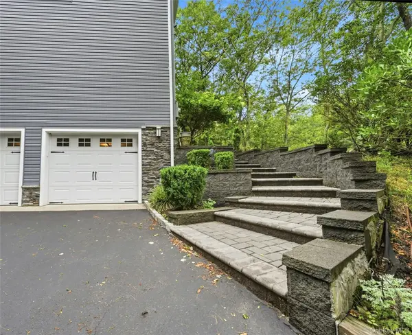 135 Oakwood RD, Port Jefferson, NY 11777