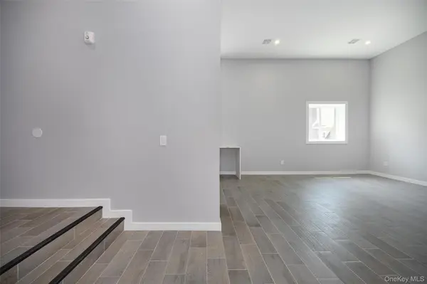 126 Innis AVE #2-1, Poughkeepsie, NY 12601