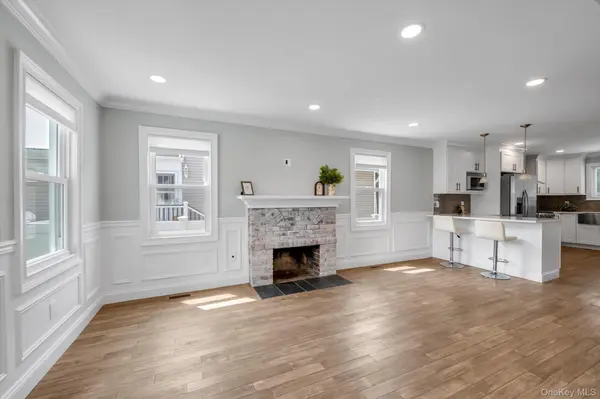 498 Farmers AVE, Bellmore, NY 11710