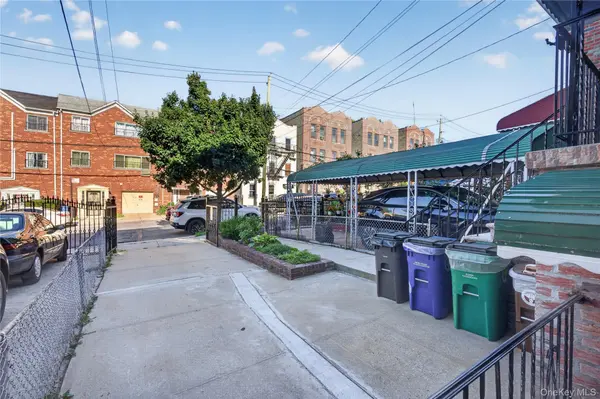 3043 Matthews AVE, Bronx, NY 10467