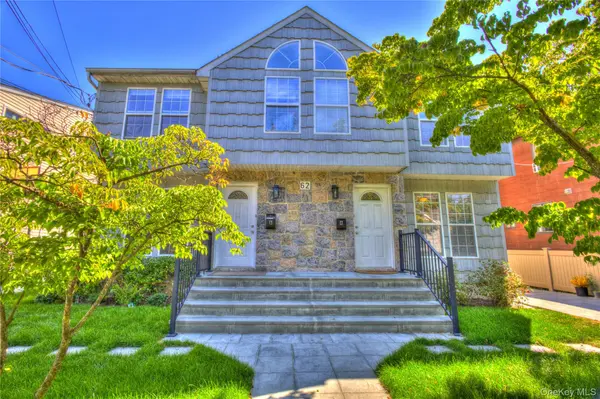 62 Hickory RD #B, Port Washington, NY 11050