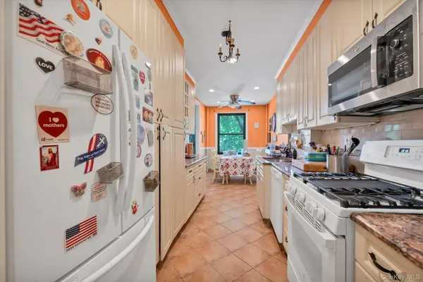 240 Bronxville RD #C1, Bronxville, NY 10708