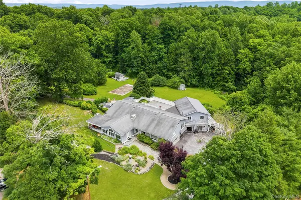 289 Oak Ridge RD, Hopewell Junction, NY 12533