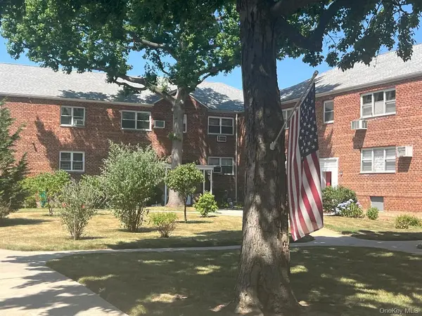 155-24 84th ST #1L, Howard Beach, NY 11414