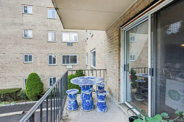 2035 Central Park AVE #1K, Yonkers, NY 10710