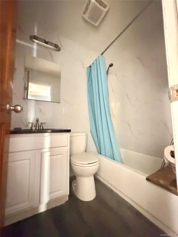 133-08 41st RD #3rd fl, Flushing, NY 11354