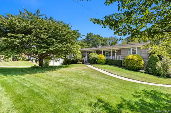 47 Wilson ST, Blue Point, NY 11715