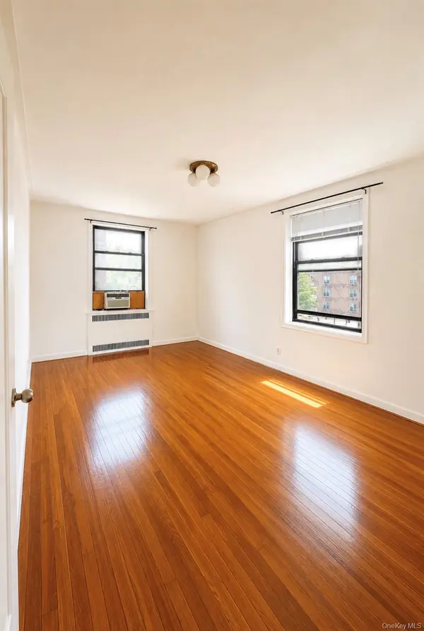 3338 Parsons BLVD #5, Flushing, NY 11354