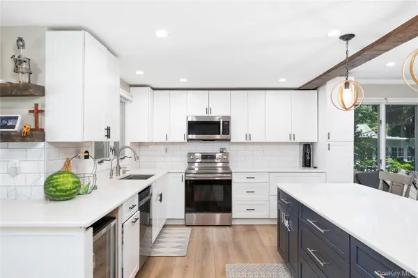 71 W Lake BLVD, Mahopac, NY 10541