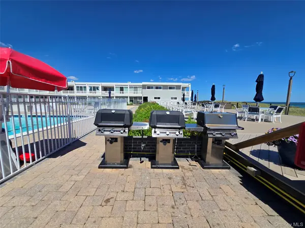 585 Dune RD #L10, Westhampton, NY 11978