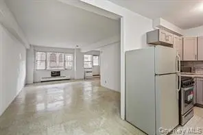 89-15 Parsons BLVD, Jamaica, NY 11432