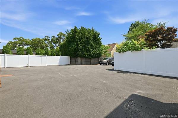 2169 Wantagh AVE, Wantagh, NY 11793