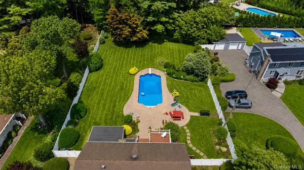 72 Dix HWY, Dix Hills, NY 11746