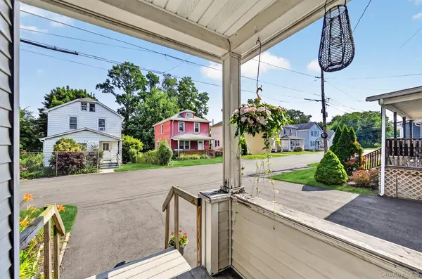 9 E Stone ST, Newburgh, NY 12550