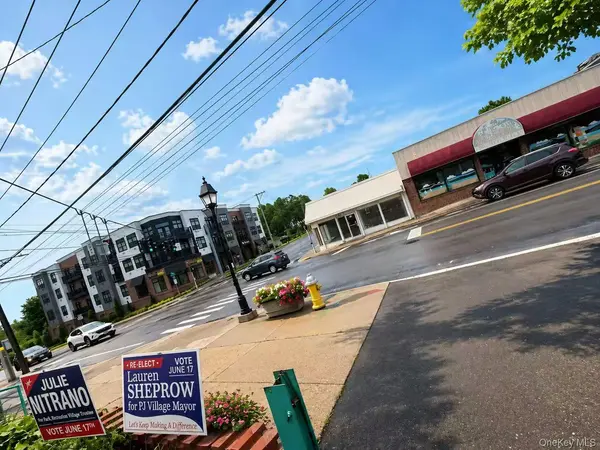 1502 Main ST, Port Jefferson, NY 11777