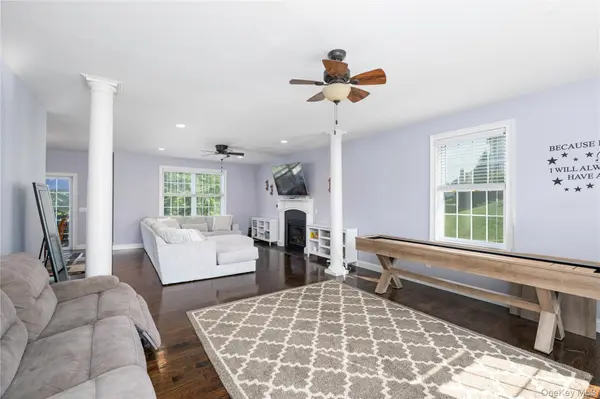 16 Noble CT, Mahopac, NY 10541