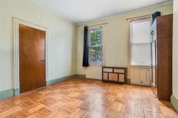 1880 Bleecker ST, Ridgewood, NY 11385