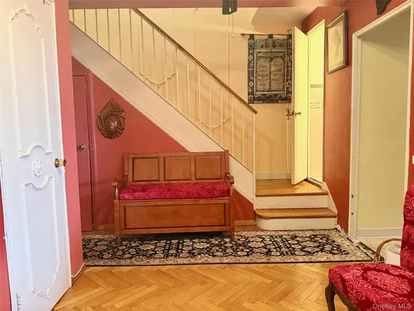 6434 102nd ST #9Z, Rego Park, NY 11374