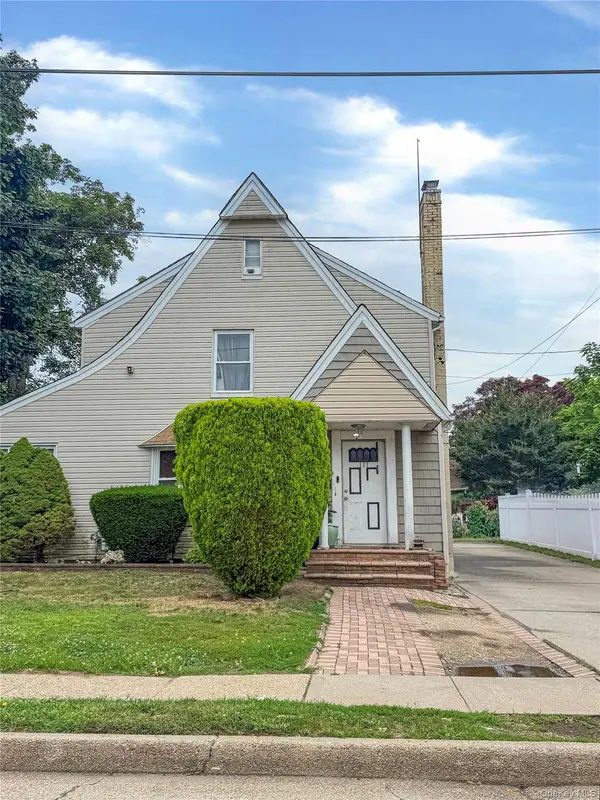 117 Warner AVE, Hempstead, NY 11550