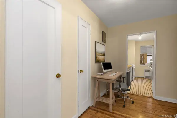 102-55 67 RD #3V, Forest Hills, NY 11375