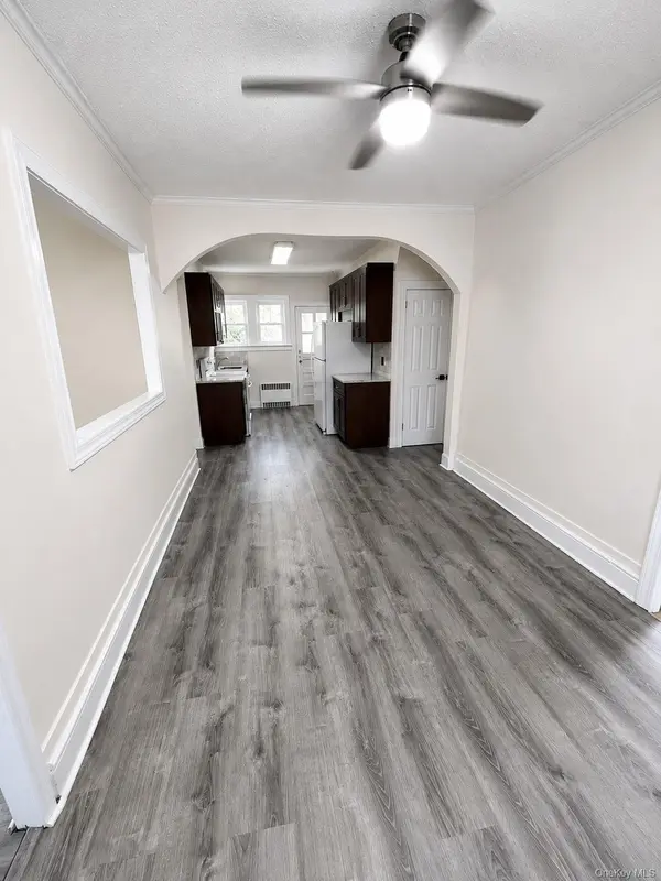 222 S. Dunton AVE, East Patchogue, NY 11772