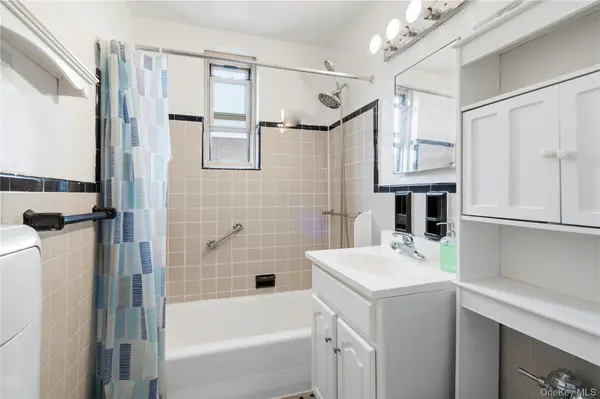 67-25 Clyde ST #6P, Forest Hills, NY 11375