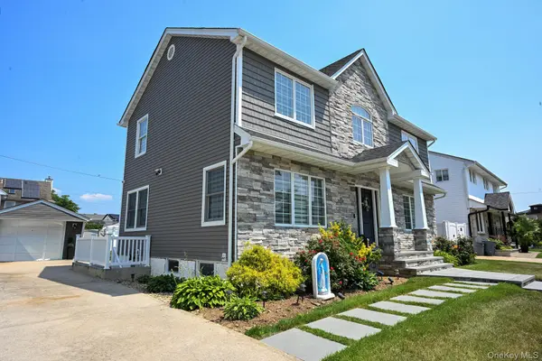 816 Gehrig AVE, Franklin Square, NY 11010