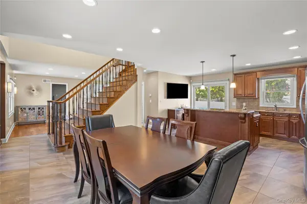 1801 Gerald AVE, East Meadow, NY 11554