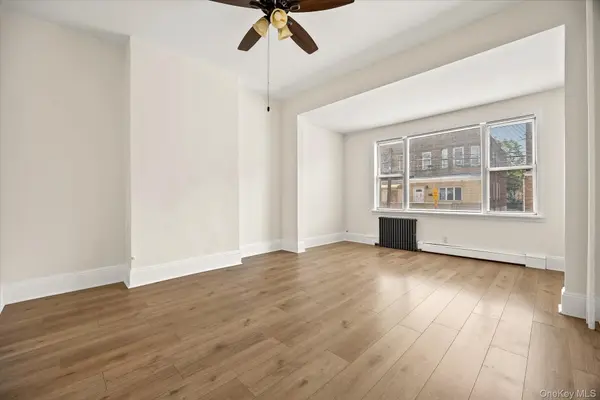 79-27 67th DR, Middle Village, NY 11379