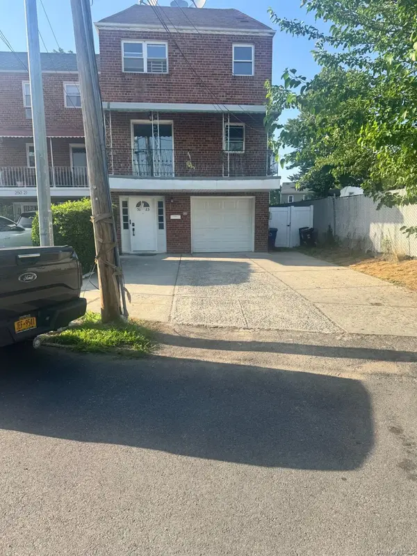 25023 88th RD #2R, Bellerose, NY 11426