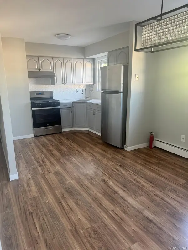 25023 88th RD #2R, Bellerose, NY 11426