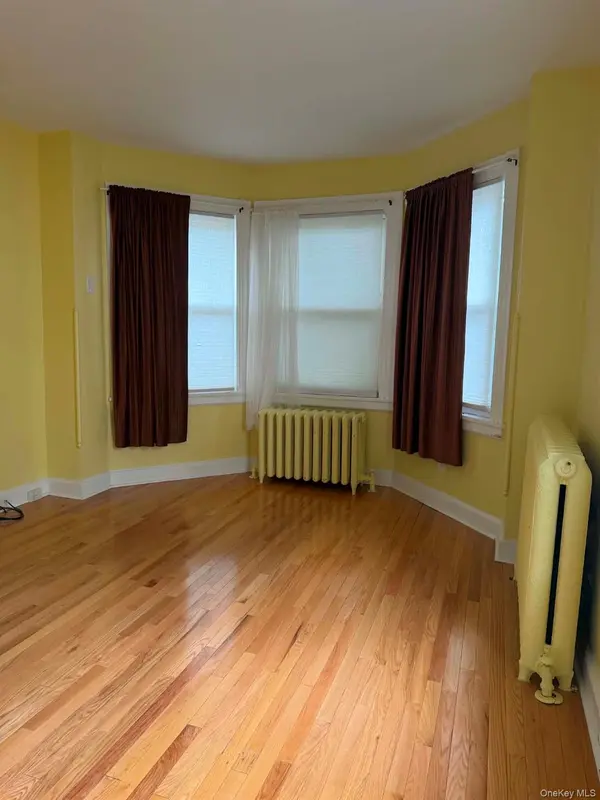 12 Parry AVE #1, Highland Falls, NY 10928